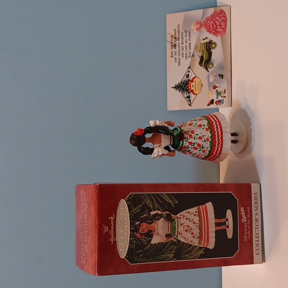 Hallmark Keepsake Ornament Mexican Barbie Dolls of the World Collector's Series - Picture 11 of 14